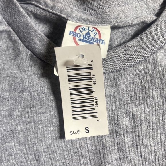 I know, I know I’m awesome lets not make a big deal about it t-shirt - Picture 5 of 5